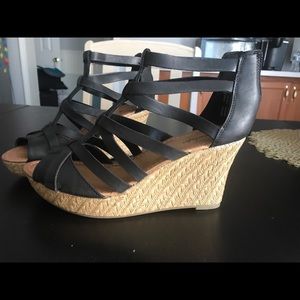 Wedge sandals 😍😍😍